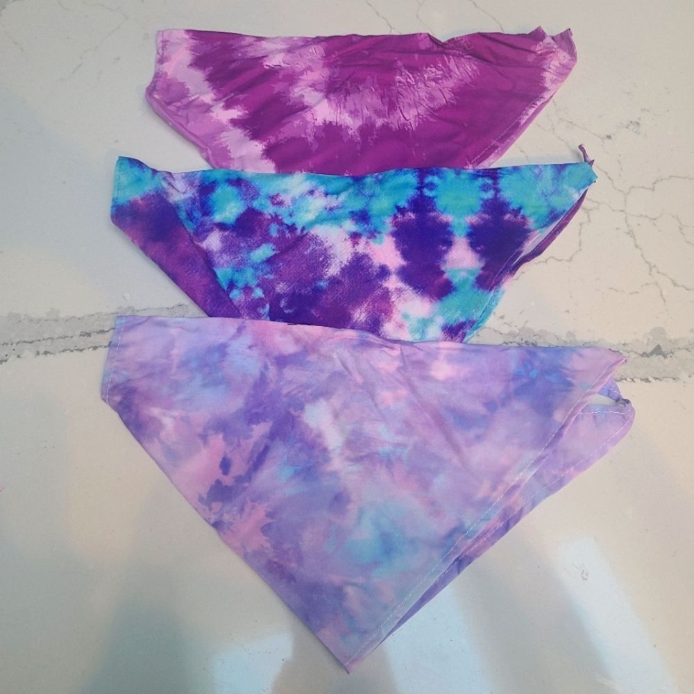 Doggie Tie-Dye Bandanas Set of Three Purple Cillection Cotton Fits sz Sm M…